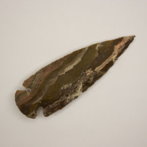 Material Lítico: ponta de flecha bifacial em sílex - n 3